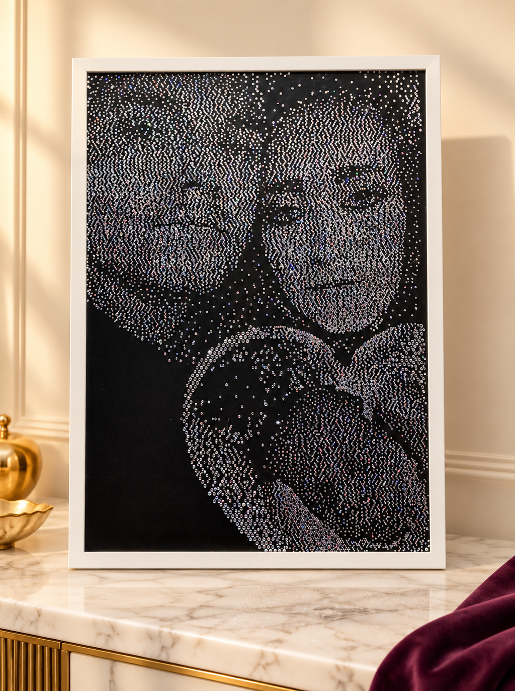 Strass-Bild nach deinem Foto – handgesetzt, 50 × 70 cm, gerahmt